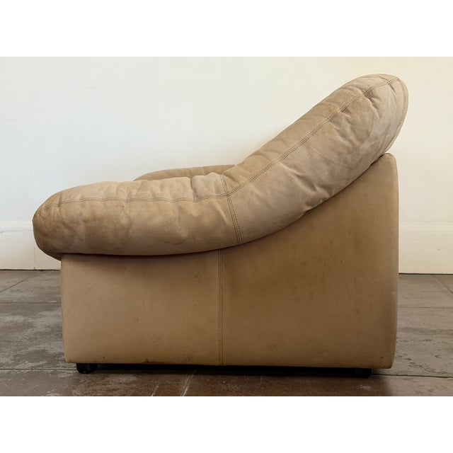 Animal Skin Vintage 1970’s Leolux Leather Loveseat Sofa For Sale - Image 7 of 18