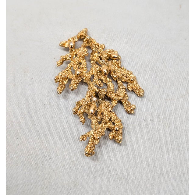 1970s Vintage 1971 Signed Napier Ad Piece Goldtone "Coral Branch" Brooch For Sale - Image 5 of 6