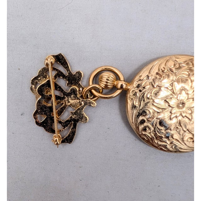 1960s Vintage 1964 Signed Napier Goldtone Pocket Watch Style Brooch For Sale - Image 5 of 6