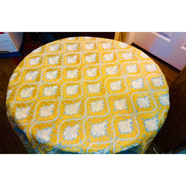 Beautiful round cover for a round dining room table or kitchen table measuring 60" in diameter. The photo displays a small...