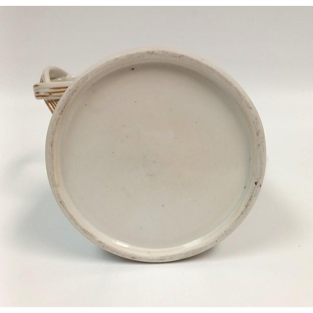 Antique Chinese Armorial Coffee Pot 18th Century Coat of Arms For Sale In Denver - Image 6 of 10