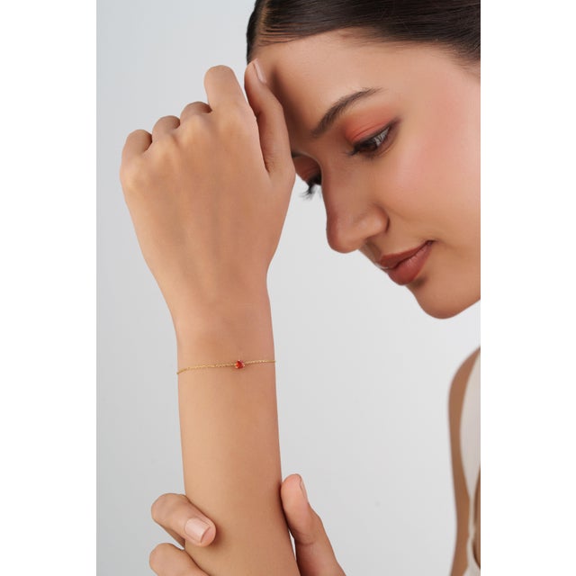 Not Yet Made - Made To Order Modern 14k Yellow Gold Heart-Shaped Orange Sapphire Chain Bracelet For Sale - Image 5 of 17