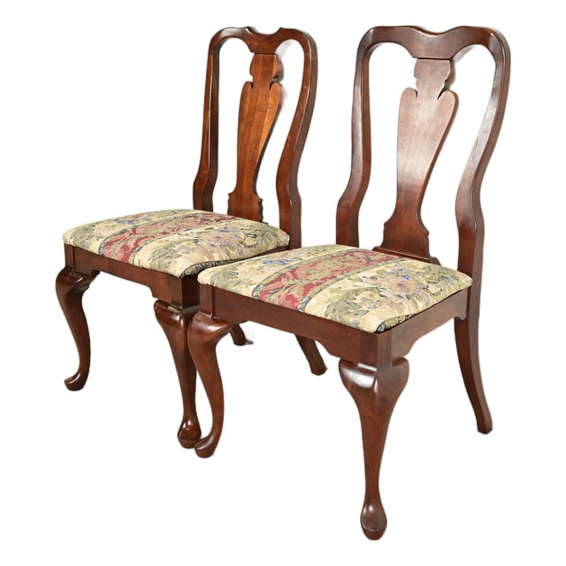 Baker Furniture Style Queen Anne Solid Cherry Wood Side Chairs or Dining Chairs, Pair For Sale