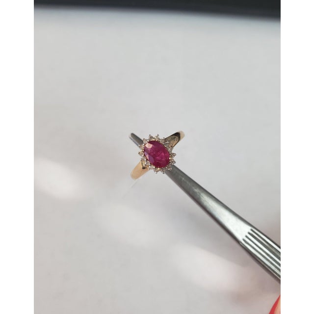 Contemporary Multi-stone Diamond Ruby Halo Ring 1.12cttw 14K Yellow Gold, Size 6 For Sale - Image 3 of 3