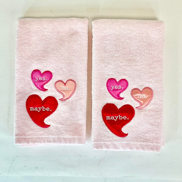 American 1990s Vintage Boho Chic Valentine Yes, No, Maybe Tip Towels - a Pair. For Sale - Image 3 of 6