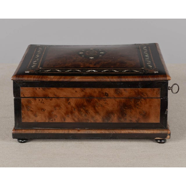 19th Century Napoleon III Marquetry Box, Mother of Pearl Inlay For Sale In Orlando - Image 6 of 10