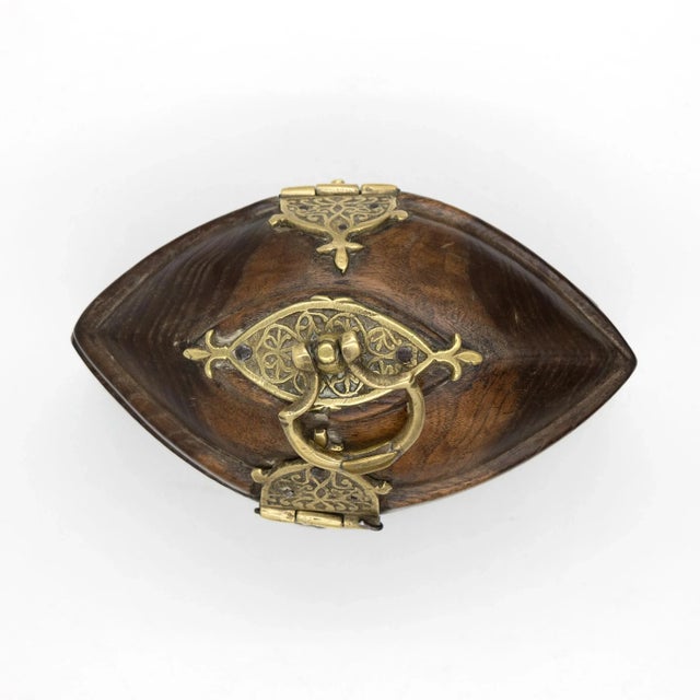 Asian 19th Century Hardwood Lozenge Shaped Tea Caddy or Tobacco Box For Sale - Image 3 of 13