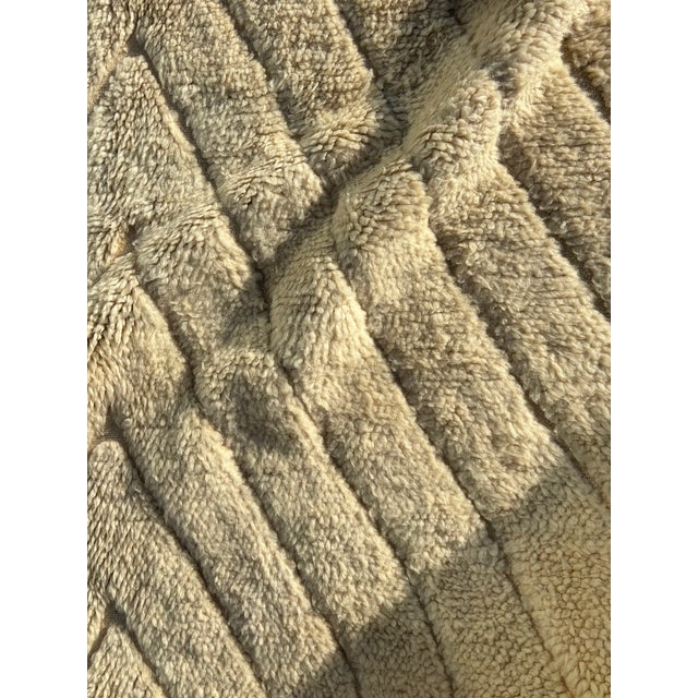 Bauhaus Vintage Textured Moroccan Wool Rug, 1990 For Sale - Image 3 of 10