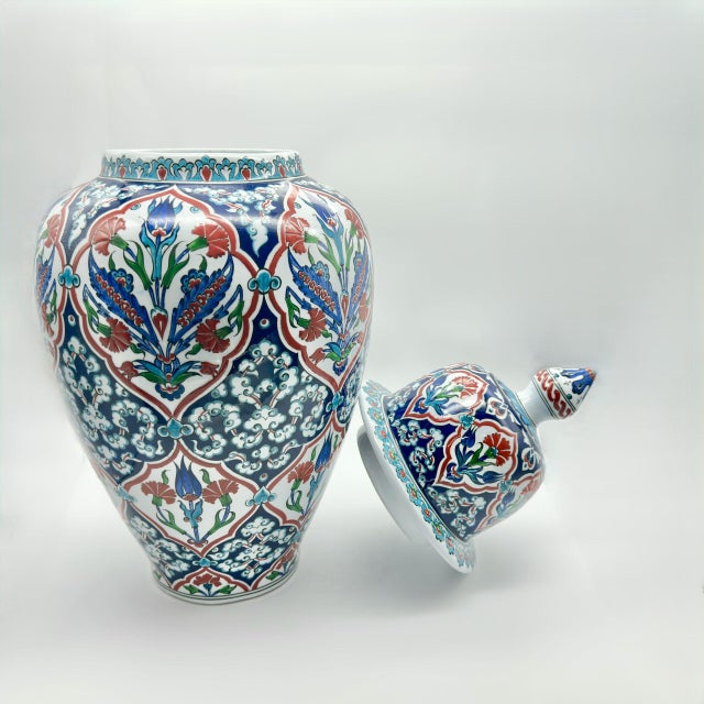 Ceramic Handmade Ceramic Grand Shah Vase with Lid (60cm) Imperial Floral Lattice Pattern For Sale - Image 7 of 9