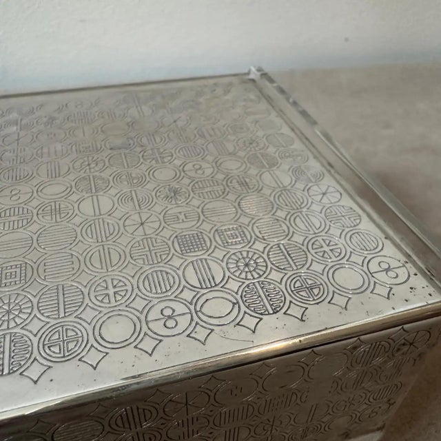 Metal 1980s Modern Silver Plated and Plexiglass Rectangular German Vanity Box For Sale - Image 7 of 10