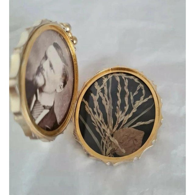 Victorian Sterling Silver Oval Locket & Chain, 1890 For Sale - Image 4 of 12