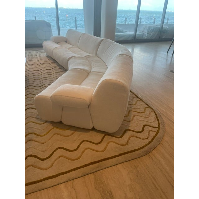 Poliform Ernest Rounded Sofa - Pristine For Sale In Miami - Image 6 of 8