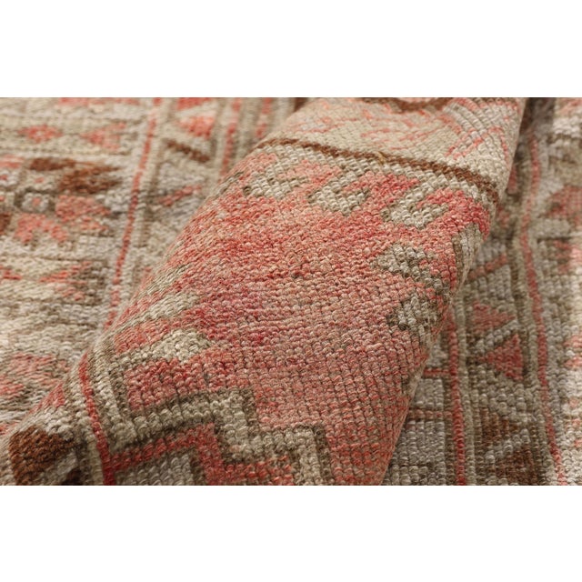 Vintage Turkish Oushak Rug, 03'03 X 05'00 For Sale In Dallas - Image 6 of 11