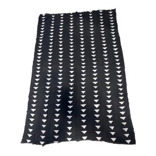 Vintage African Black and White Mud Cloth Textile Mali 65" by 41" For Sale