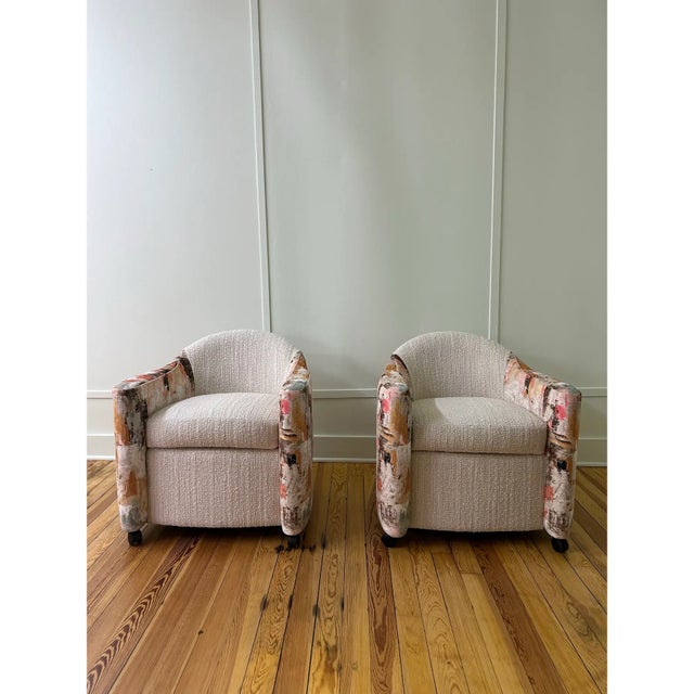 This pair of 1990s Brueton swivel chairs has been newly reupholstered, combining comfort and modern style with a refined...