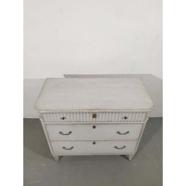 Gustavian (Swedish) Swedish Gustavian Style 1860s Gray Painted Three-Drawer Chest with Carved Drawer For Sale - Image 3 of 10