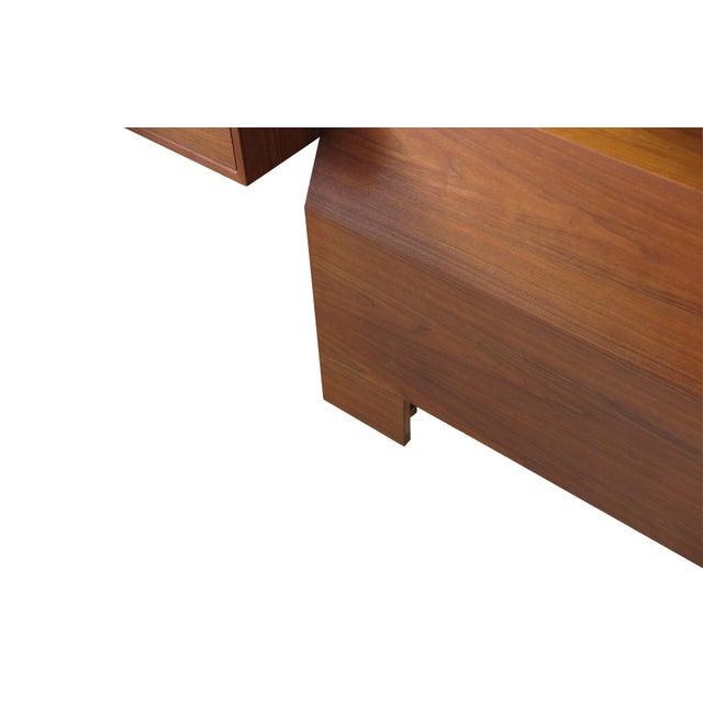 Wood Mid-Century King Headboard in American Walnut With Integrated Nightstands For Sale - Image 7 of 8