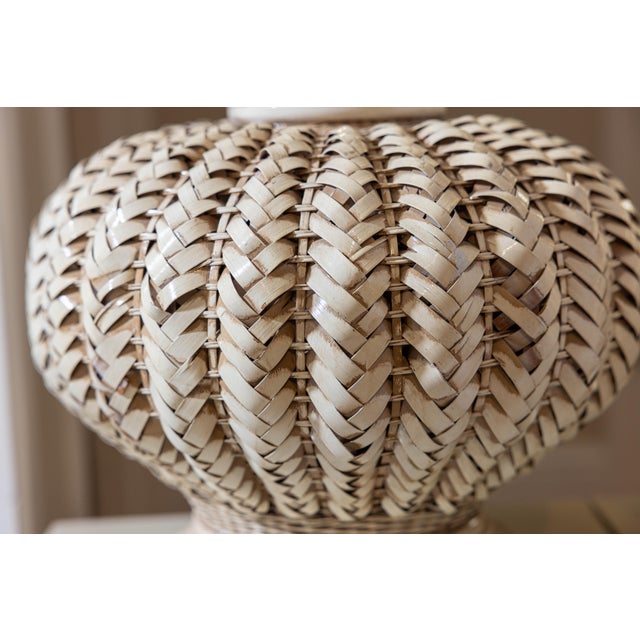 Vintage 1980s Organic Modern Ribbed Woven Wicker Melon Table Lamps, a Pair For Sale - Image 9 of 14