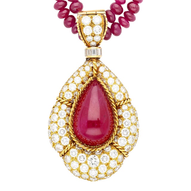 1990s 22.41 Carat Cabochon Cut Ruby & Diamond Pendant Necklace For Sale