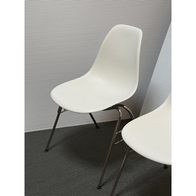 Herman Miller Charles and Ray Eames for Herman Miller White Molded Plastic Stackable Side Chairs, Pair For Sale - Image 4 of 12