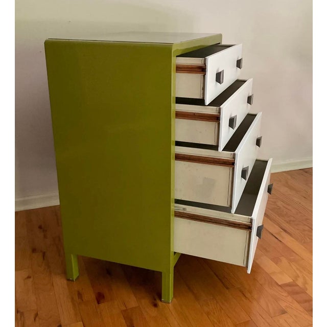 Simmons Company Furniture Simmons Norman Bel Geddes Enameled Metal 4 Drawer Dresser Fully Restored, Circa 1930s-40s For Sale - Image 4 of 12