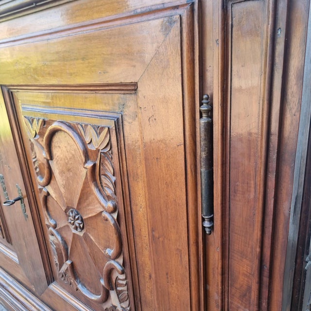 Mid 18th Century 18th Century Turin Villa Walnut Sideboard For Sale - Image 5 of 17