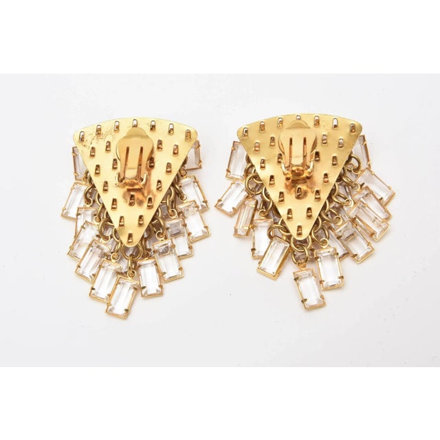 Modern Vintage Sorrelli Cascading Swarovski Crystal Glass Sculptural Clip on Earrings, 1980's For Sale - Image 3 of 7