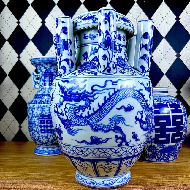 Blue Grand Chinoiserie Tulipière Blue & White Porcelain Vase Multi-Spout, 15" For Sale - Image 8 of 14
