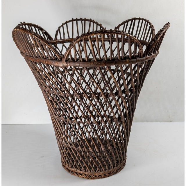 20th Century American Primitive Rustic Willow Woven Decorative Basket For Sale - Image 4 of 14