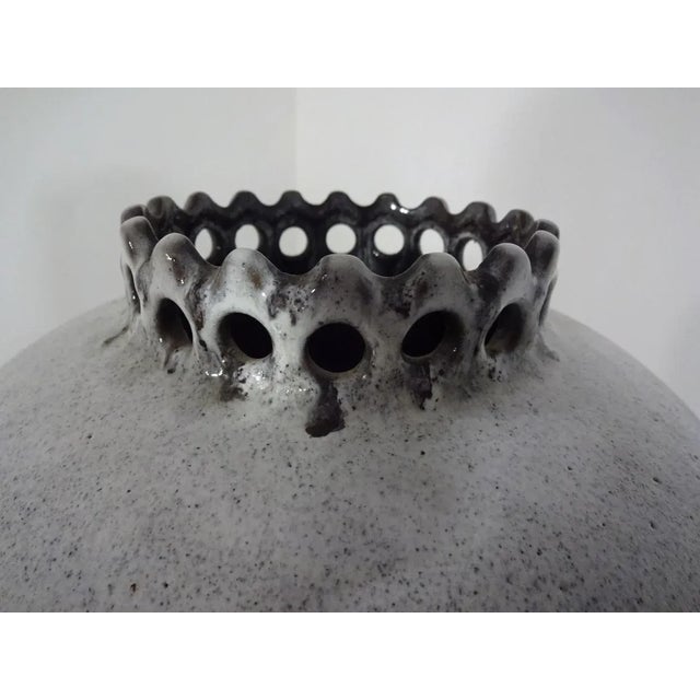 Vintage White Ceramic Vases by Hans Welling for Ceramano, 1960s, Set of 5 For Sale - Image 14 of 18