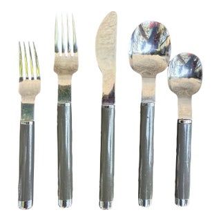 1970s Daniel Hechter Paris Japan Flatware Set 5 Pc Place Setting 27 Pieces Postmodern For Sale