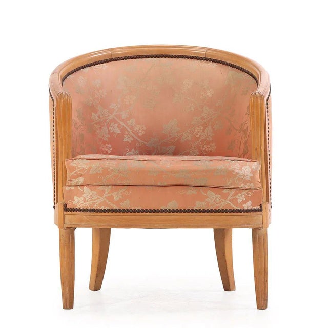 Art Deco 1930s Pair of French Art Deco Barrel-Back Tub Chairs For Sale - Image 3 of 7