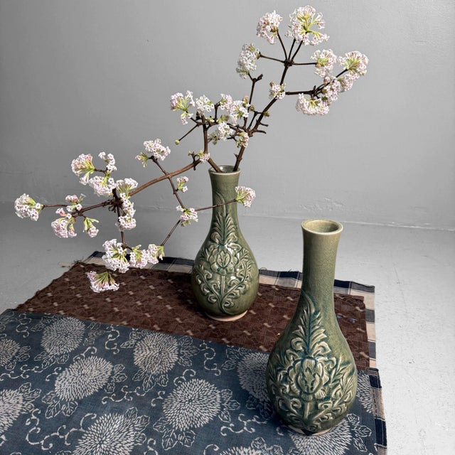 Celadon Ikebana Vases with Floral Relief by Noma Gazan, Japan, 1970s, Set of 2 For Sale - Image 9 of 17