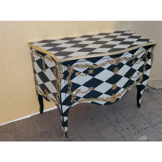 Beautiful Lacquered Beech Black and White Diamonds Rich in Bronze Ormolu Real wood Dovetailed two drawers. Dimensions :...