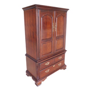 Thomasville Cherry Collection Georgian Style Fitted Interior Armoire Chest 41"w For Sale