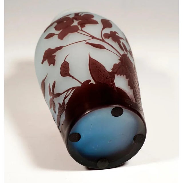 Blue Art Nouveau Style Cameo Vase with Annual Honesty Decor from Emile Gallé, France, 1920s For Sale - Image 8 of 9