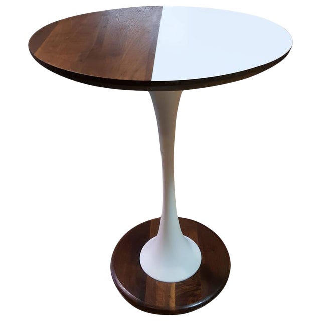 Unique Tulip Base Oval End Table Chairish