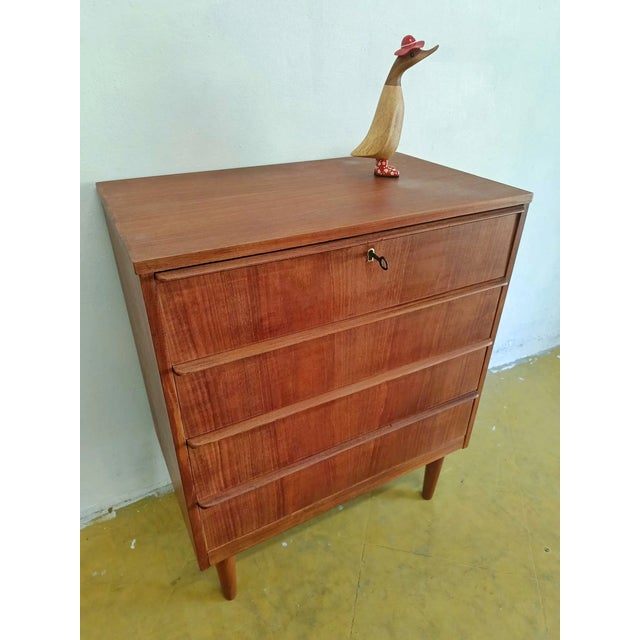 1950s Vintage Danish Teak Chest of 4 Drawers, 1950s For Sale - Image 5 of 6