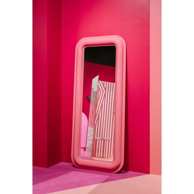 Contemporary Convex Floor Mirror in Powder-Coated Aluminum by Altreforme For Sale - Image 3 of 11