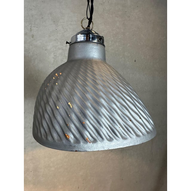 Pendant Lamps from Helioray, 1950s, Set of 3 For Sale - Image 4 of 13