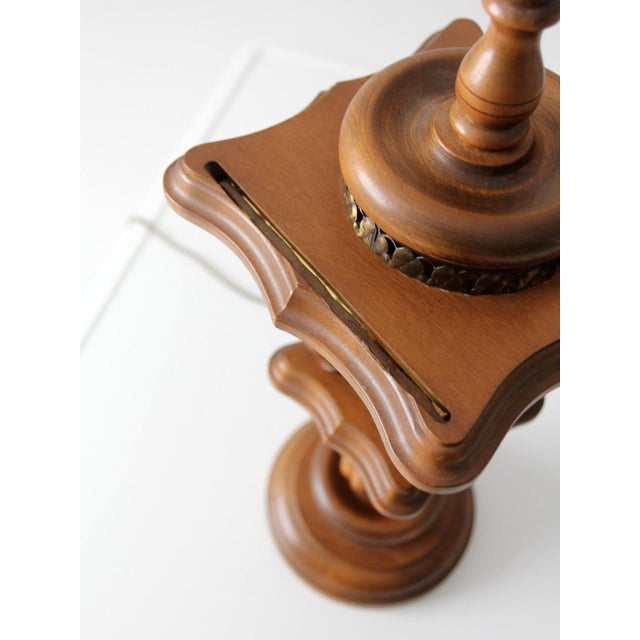Wood Vintage Mediterranean Revival Amber Glass Table Lamp For Sale - Image 7 of 14