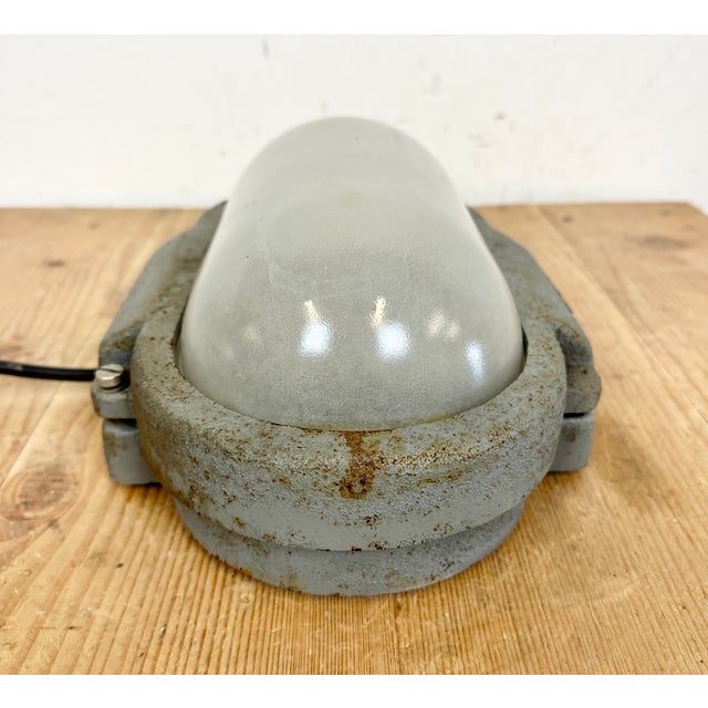 Grey Industrial Cast Iron Wall Light from Elektrosvit, 1960s For Sale - Image 6 of 16