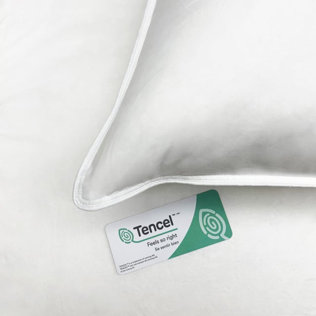 Premium Firm White Duck Down Pillow with TENCELTM Lyocell Organic Cotton Shell, Queen For Sale - Image 4 of 6