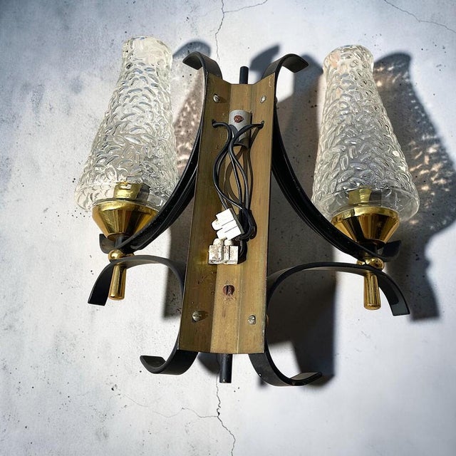 Mid-Century Italian Modern Brass and Textured Glass Double Wall Sconces, 1960s, Set of 2 For Sale - Image 11 of 13