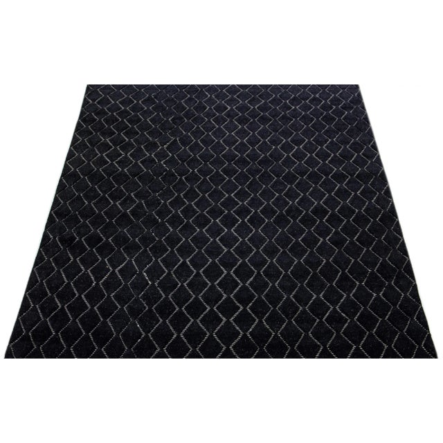 Contemporary 2010s Modern Black Moroccan Style Wool Rug With Geometric Design For Sale - Image 3 of 7