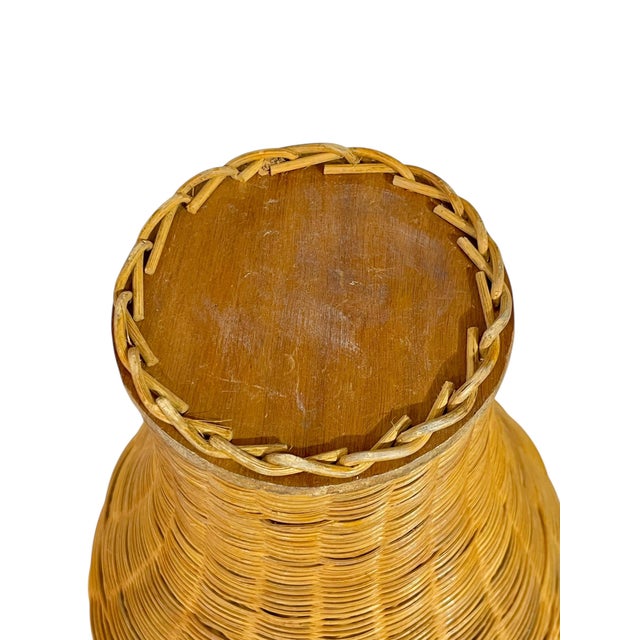 Antique French Provincial Fluted Handmade Wicker Basket For Sale - Image 11 of 13