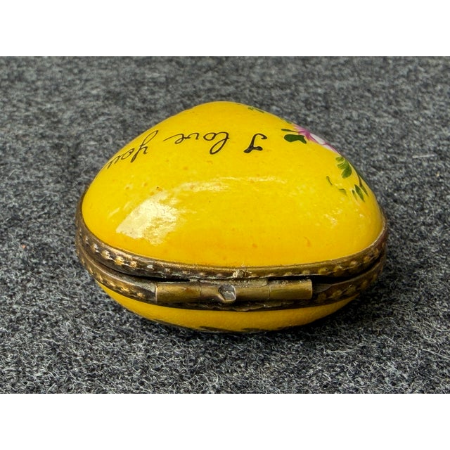 Metal 1980s French Limoges I Love You Heart Trinket Box For Sale - Image 7 of 18