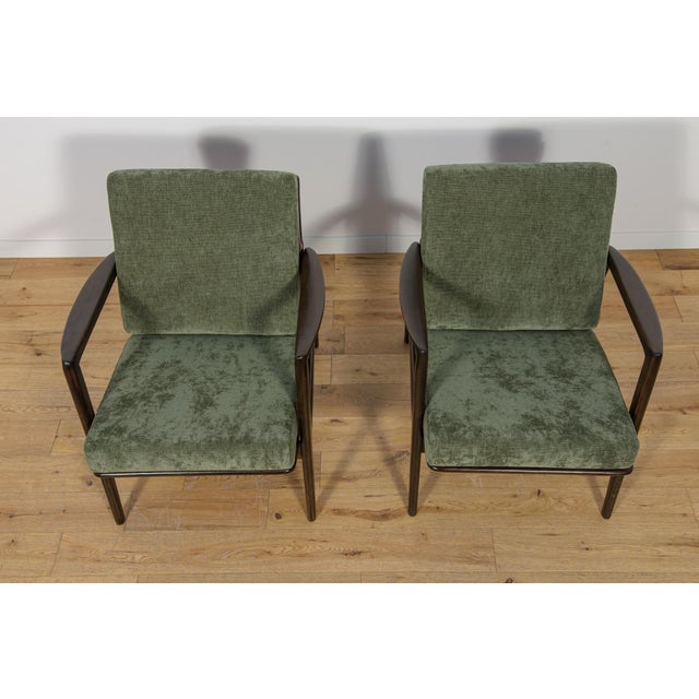 Set of Model 300-139 Armchairs from Swarzędz Furniture Factory, 1960s For Sale - Image 4 of 18