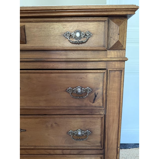 Louis Philippe Commode in Walnut and White-Grey Marble, 19th Century For Sale - Image 18 of 18