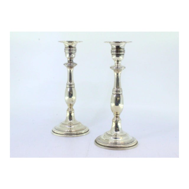 Plain Silver Candlesticks with Friezes on the Circular Bases, Set of 2, in Good conditions. Designed 1980 to 1989